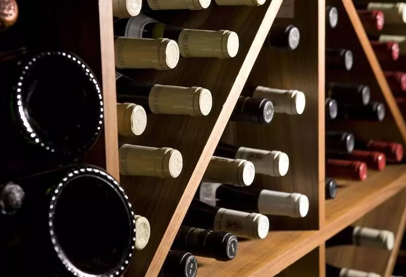 Отель The Glenmoriston Townhouse