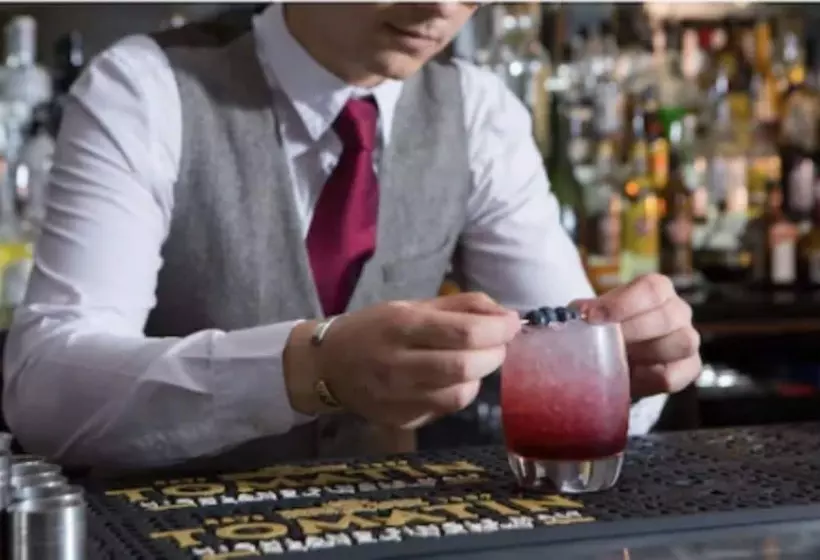 Отель The Glenmoriston Townhouse