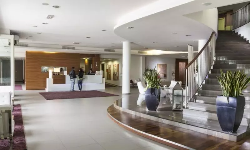 Yes Hotel Touring & Spa