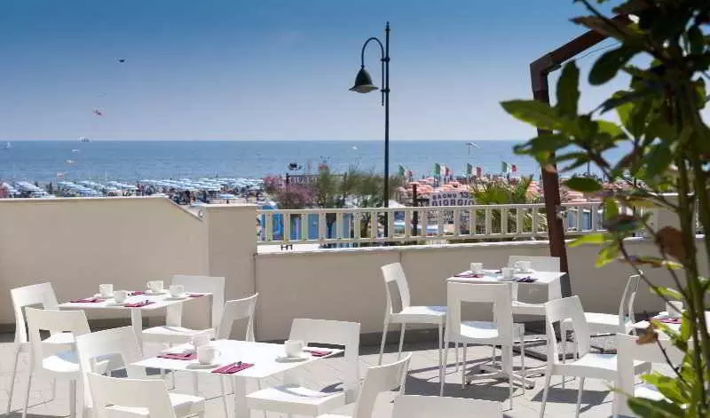 Yes Hotel Touring & Spa