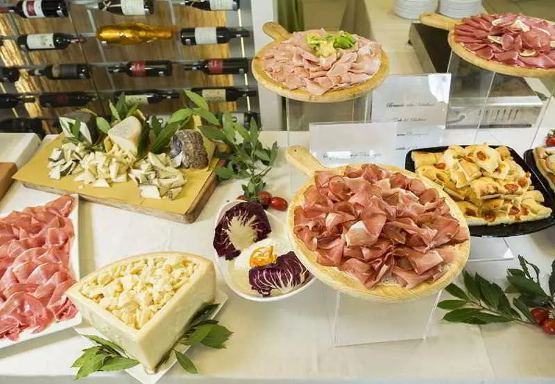 Yes Hotel Touring & Spa