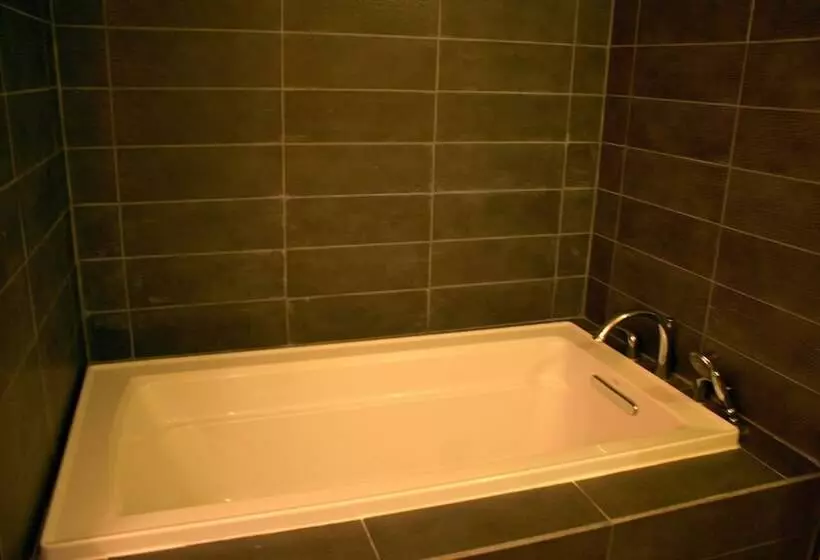 41sw   Sauna   Wifi   Fireplace   Sleeps 8