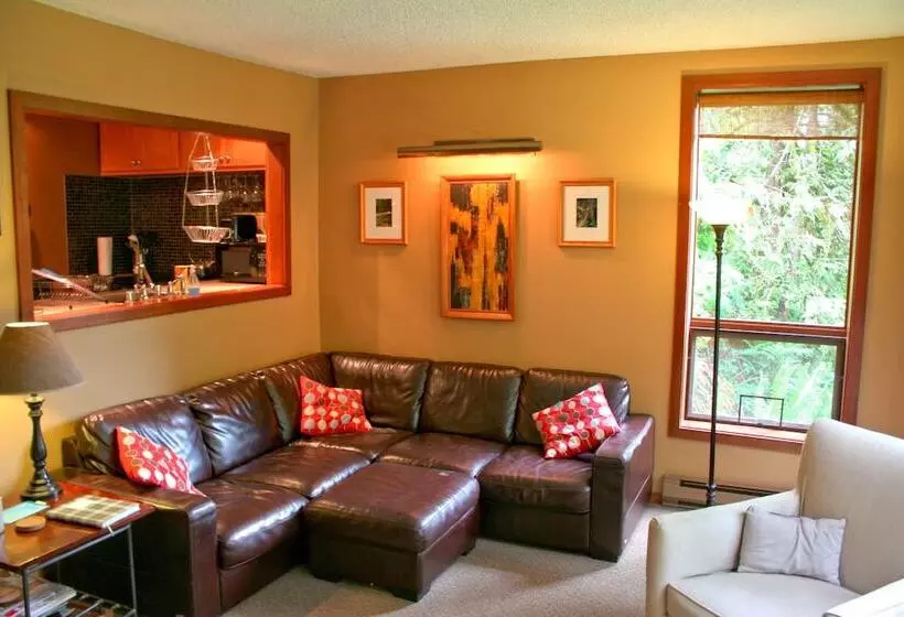 41sw   Sauna   Wifi   Fireplace   Sleeps 8