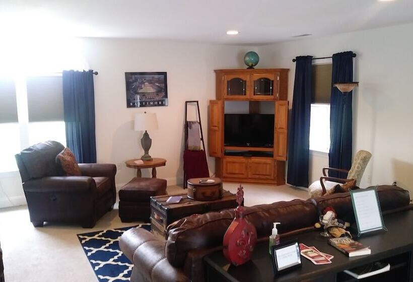 민박 Marvels On The Creek