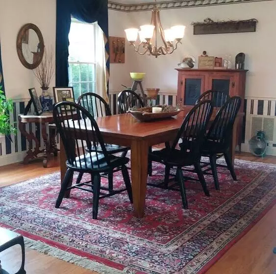 Aamiaismajoitus (B&B) Marvels On The Creek