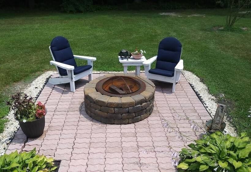 민박 Marvels On The Creek