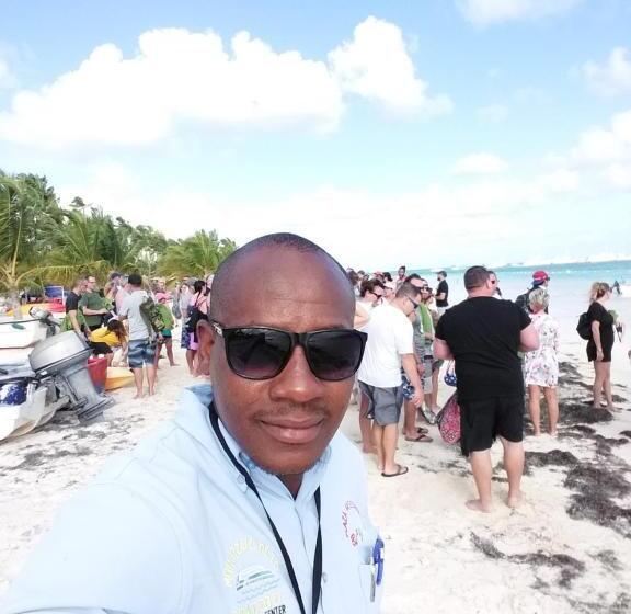 تختخواب و صبحانه Rolando Share Apart