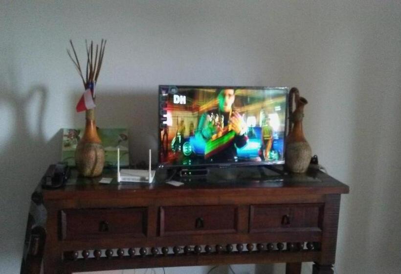 تختخواب و صبحانه Rolando Share Apart