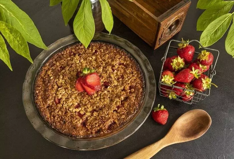 Country Road House And Berries Bed & Breakfast   Farm Stay