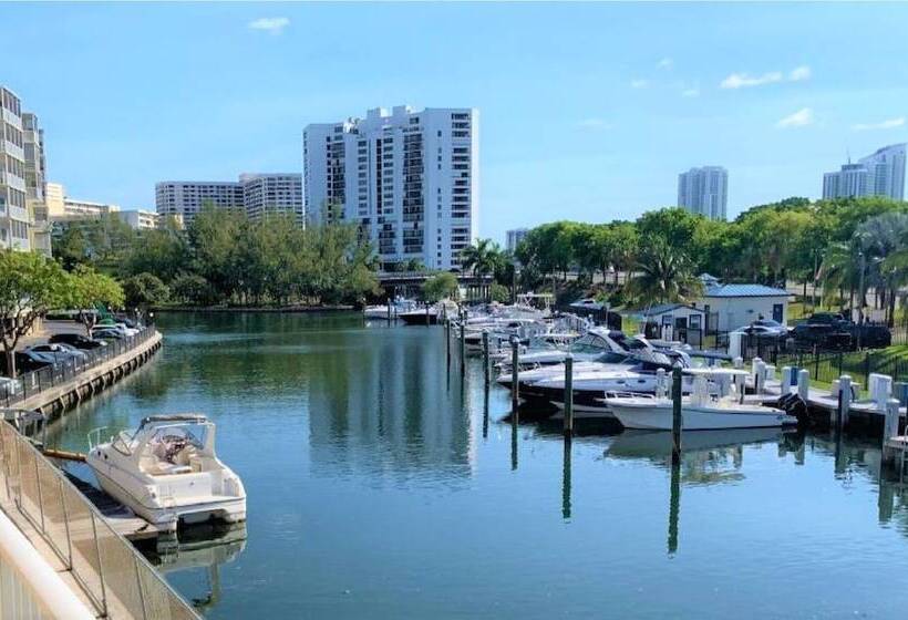 فندق Bposhtels Hollywood Florida