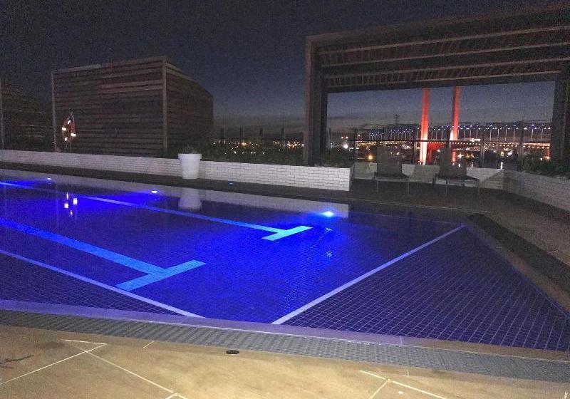 Hotel Docklands Delight