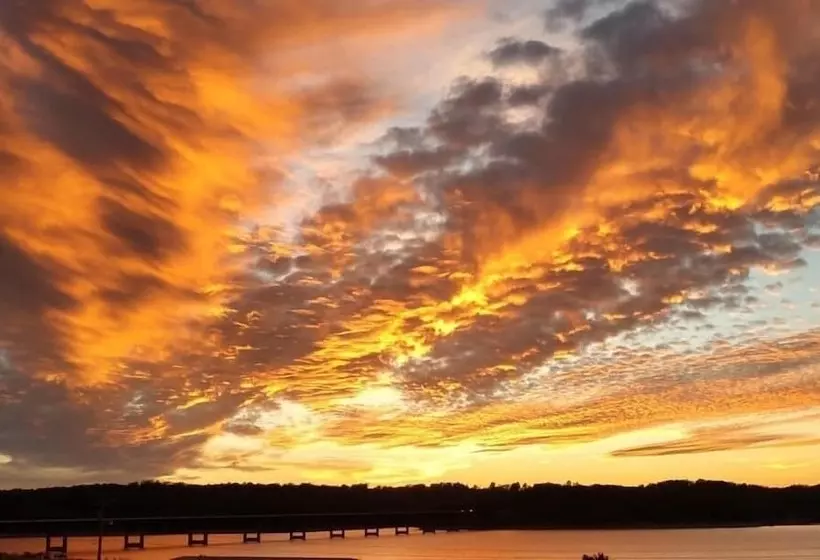 Hotelli Lake Norfork Resort