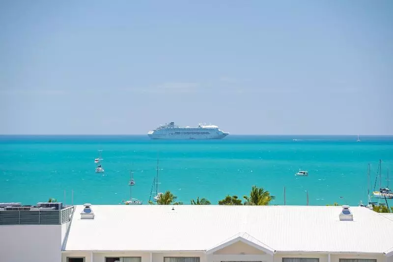 ホテル Ocean Views 49a