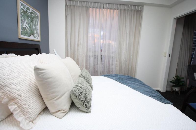 Отель Peepsleep Chevron Towers