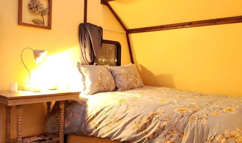 ホテル Sassy Springs Retreat