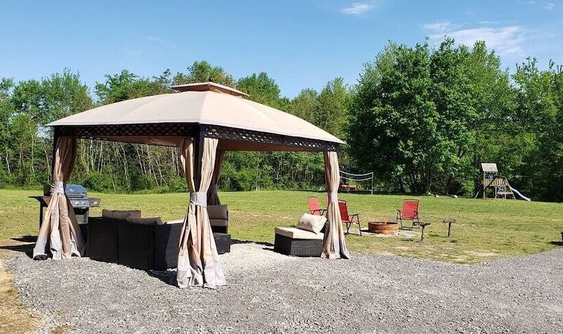 ホテル Sassy Springs Retreat