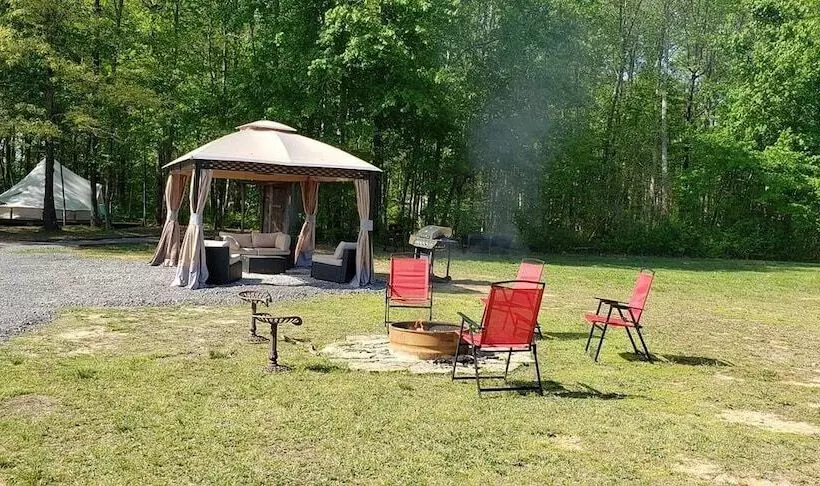 ホテル Sassy Springs Retreat