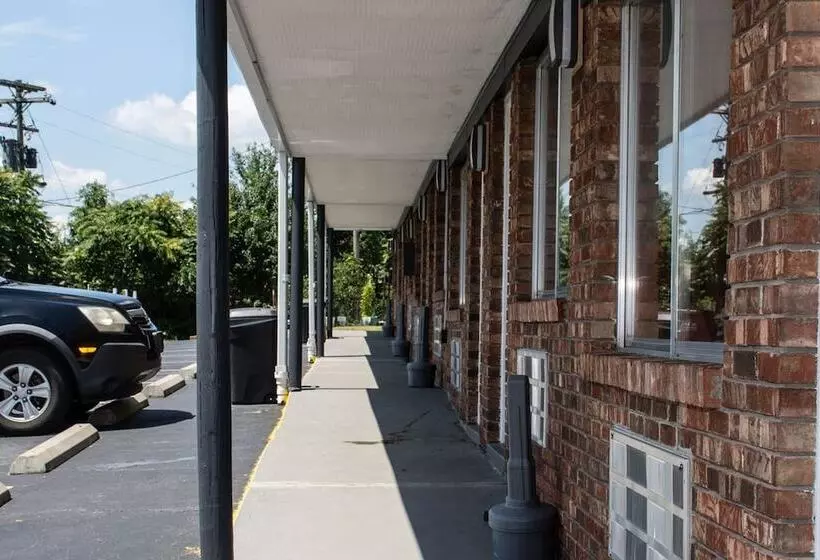 Motelli Budget Inn Carthage