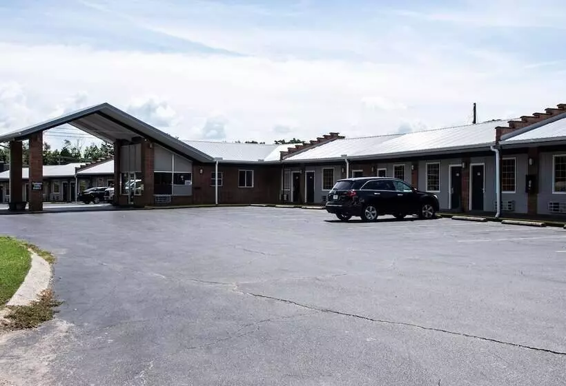 Motelli Budget Inn Carthage