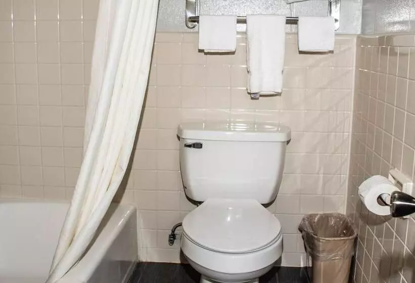 Motelli Budget Inn Carthage