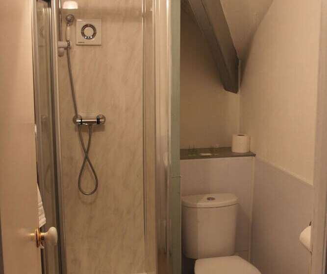 Pensão Bryn Eisteddfod B&b