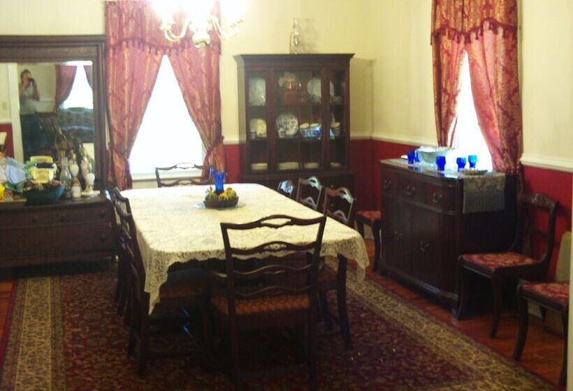 The Chandler House Bed And Breakfast