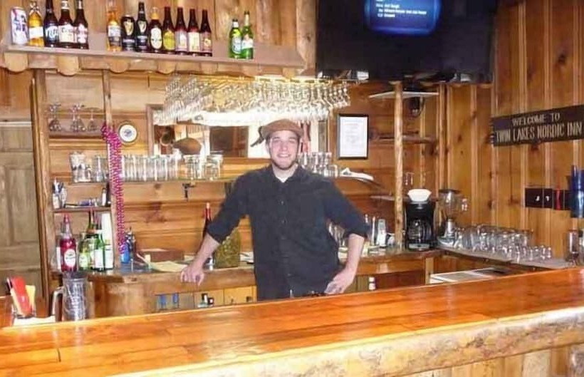 The Twin Lakes Inn