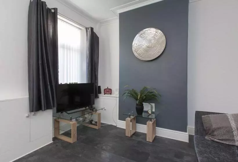 ペンション Townhouse @ 83 Edleston Road Crewe