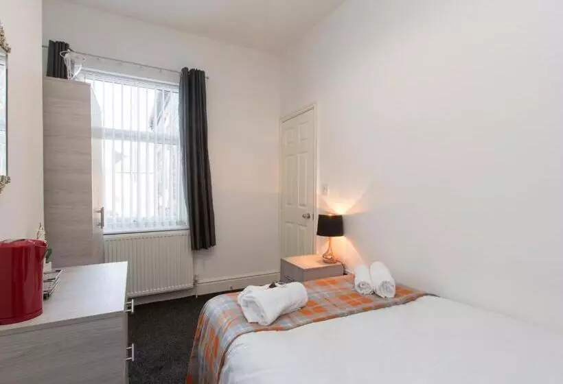 ペンション Townhouse @ 83 Edleston Road Crewe