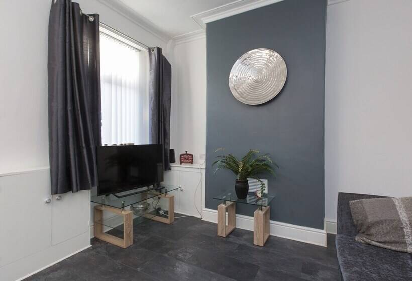 Pensão Townhouse @ 83 Edleston Road Crewe