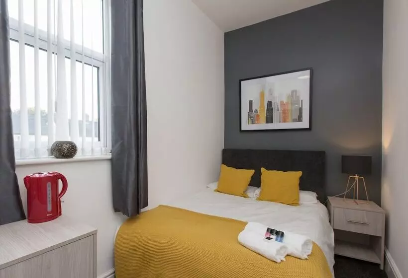 ペンション Townhouse @ 83 Edleston Road Crewe
