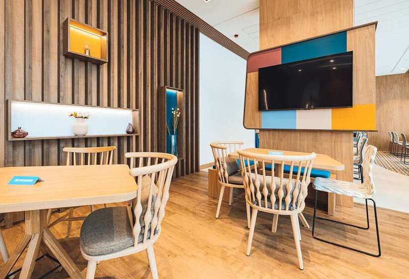 호텔 Hampton By Hilton Warsaw Reduta