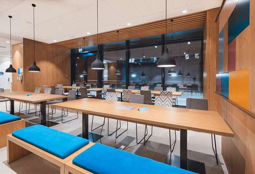 호텔 Hampton By Hilton Warsaw Reduta