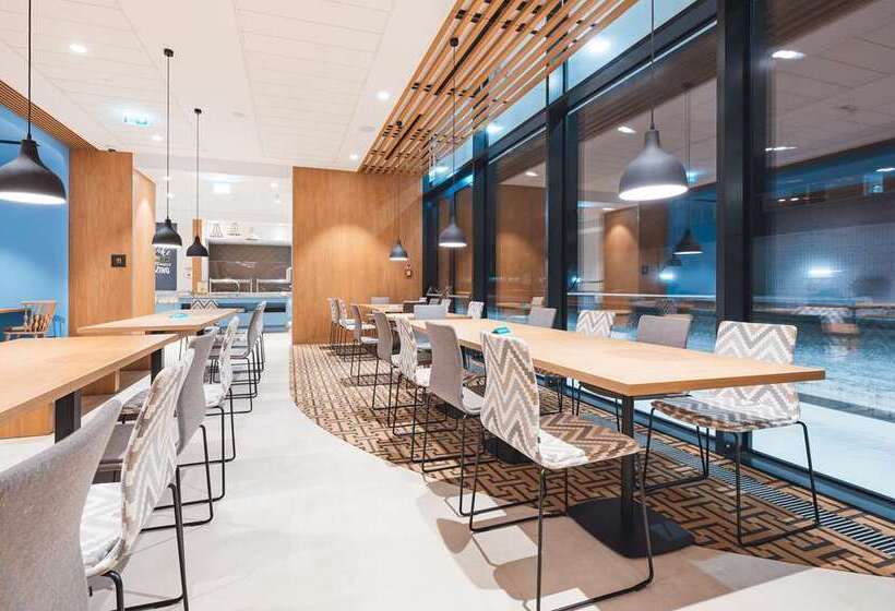 호텔 Hampton By Hilton Warsaw Reduta