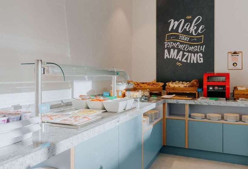 호텔 Hampton By Hilton Warsaw Reduta