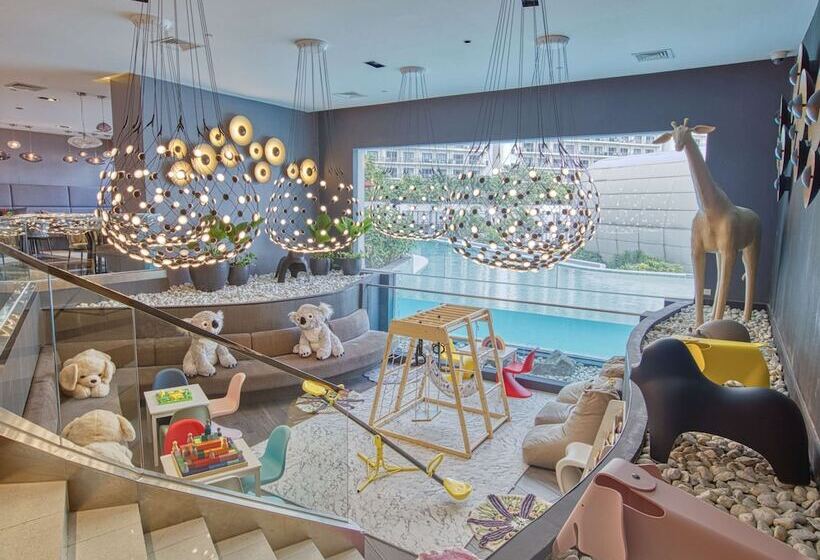 Novotel Suites Manila At Acqua