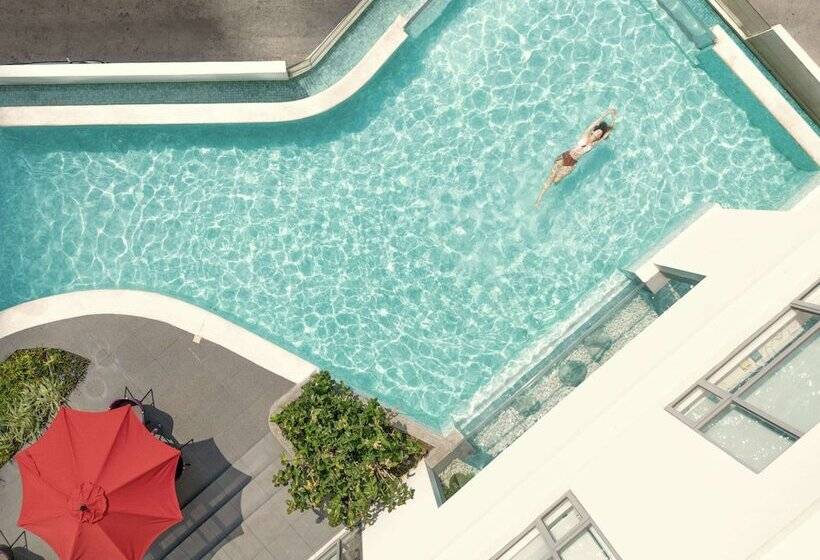 Novotel Suites Manila At Acqua