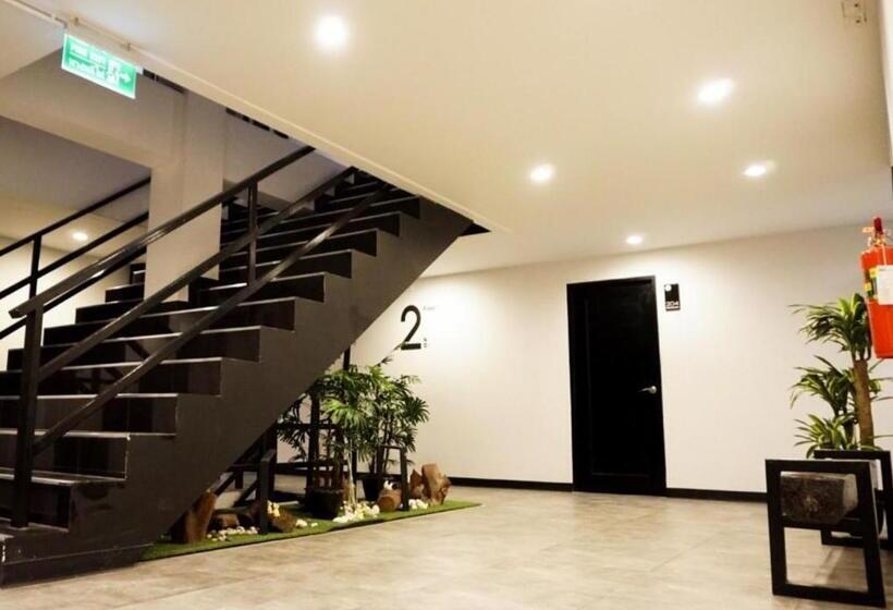 B Black Hotel Chonburi