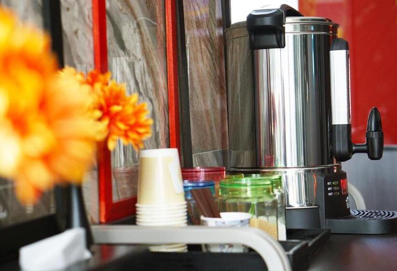 B Black Hotel Chonburi