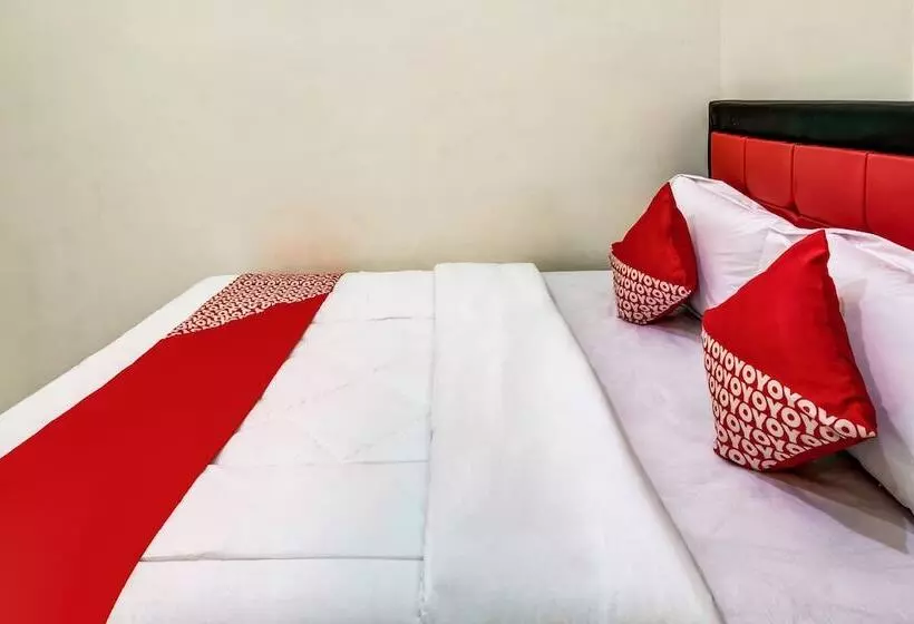 Hotelli Oyo 3878 Graha Hsc Syariah