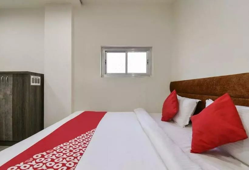 Hotelli Oyo 44432 Kailash Palace