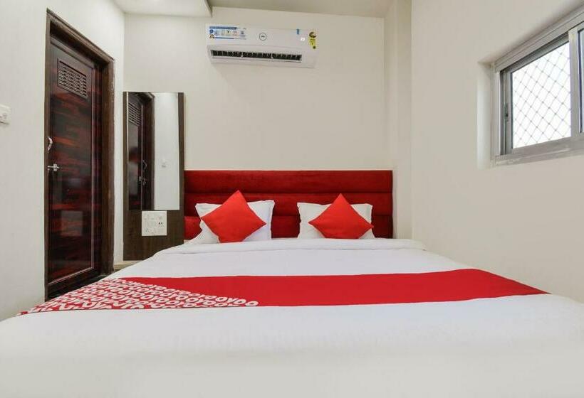 호텔 Oyo 44432 Kailash Palace