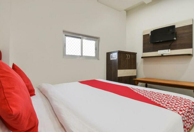 호텔 Oyo 44432 Kailash Palace