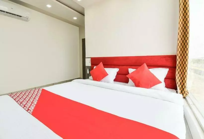 Hotelli Oyo 44432 Kailash Palace
