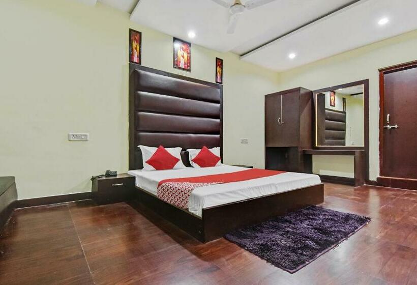 בית מלון כפרי Oyo 46589  Shivam Paradise