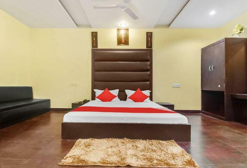 בית מלון כפרי Oyo 46589  Shivam Paradise