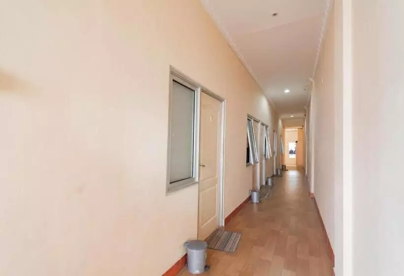 هتل Reddoorz Near Pasar Klandasan Balikpapan