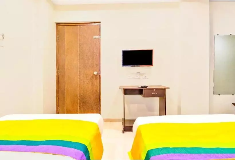 Itsy Hotels Carnival Inn