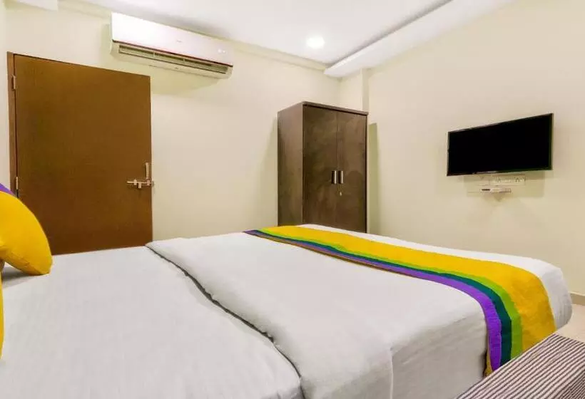 Itsy Hotels Carnival Inn