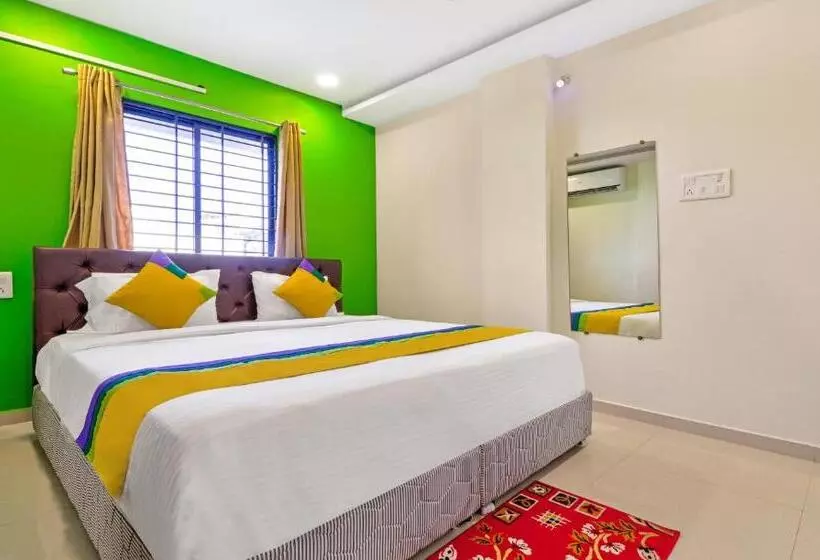 Itsy Hotels Carnival Inn